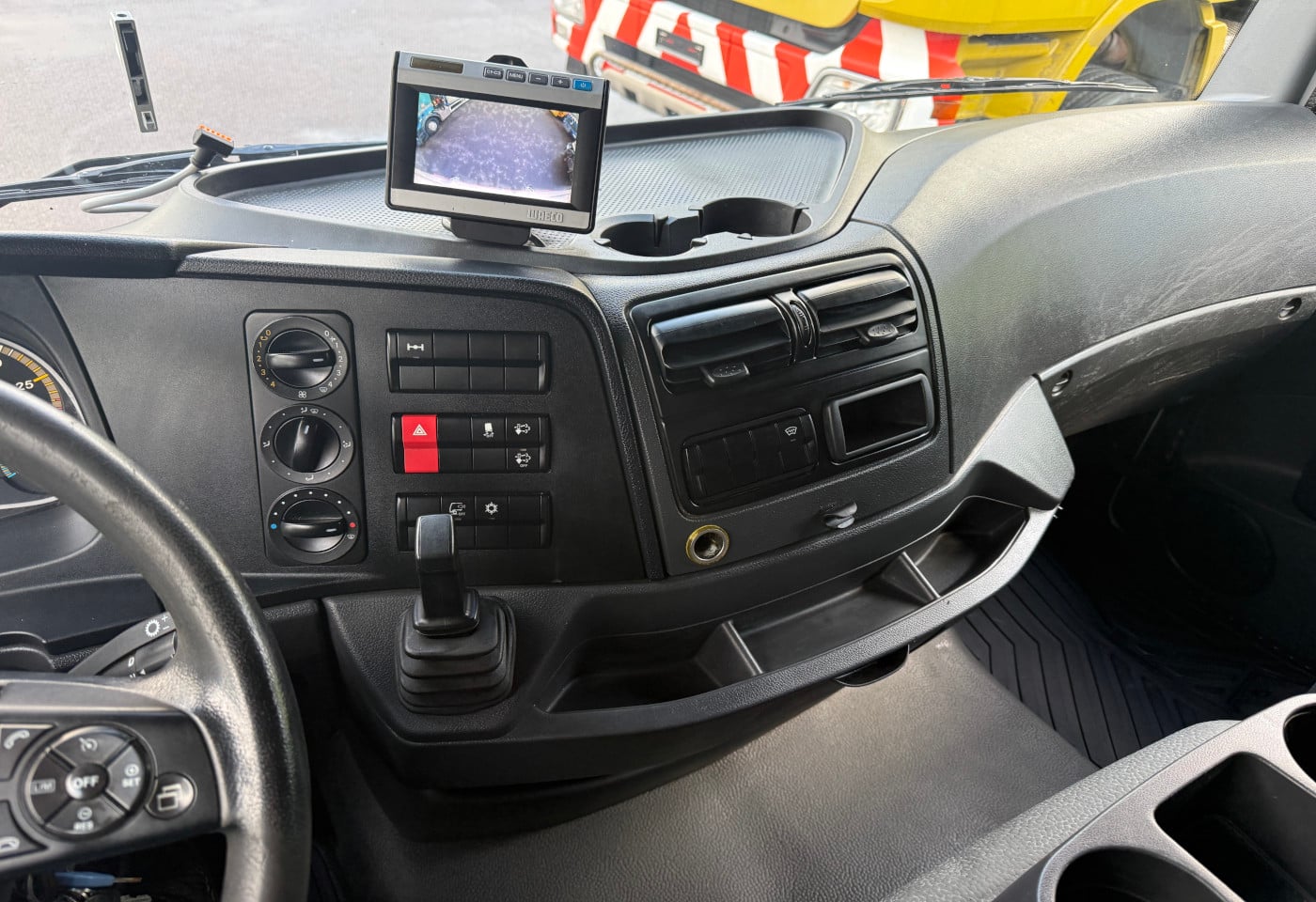 MOTO6625_2806824 vehicle image