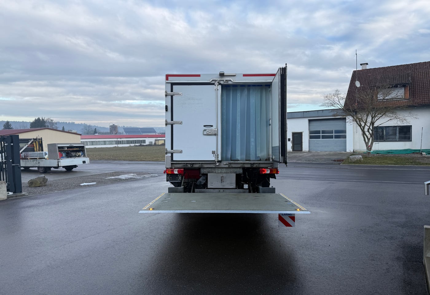 MOTO6625_2806824 vehicle image