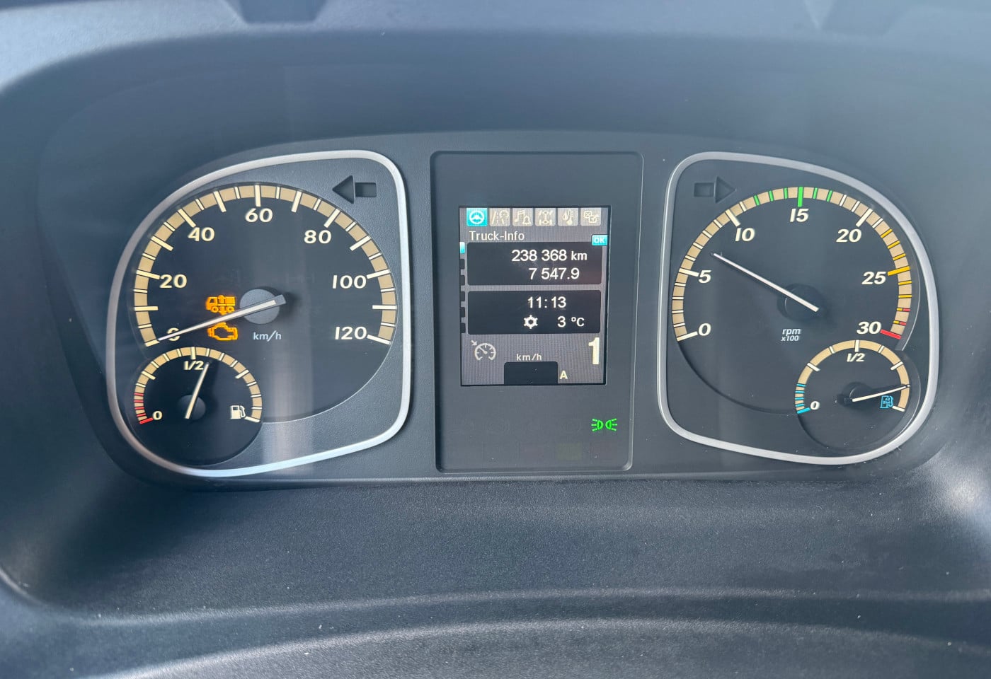 MOTO6625_2806824 vehicle image