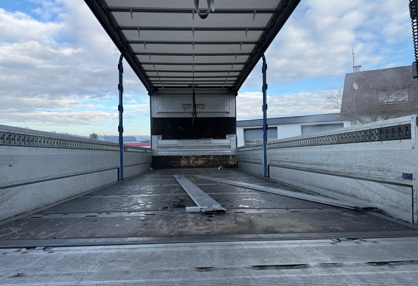 MOTO6625_2806102 vehicle image