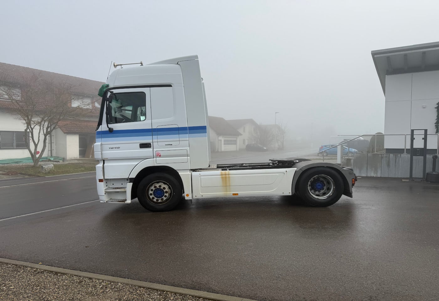 MOTO6625_2806828 vehicle image