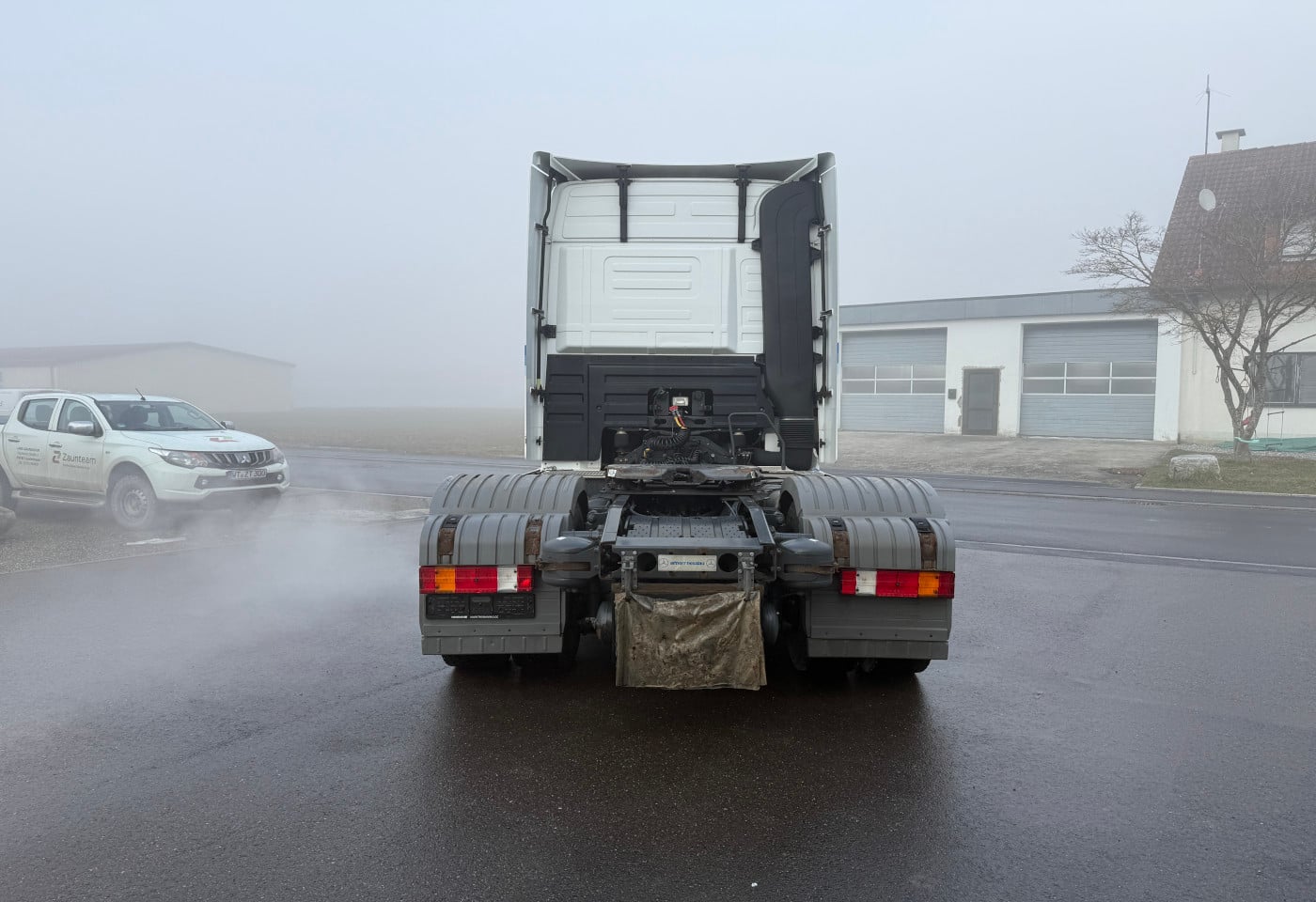 MOTO6625_2807138 vehicle image