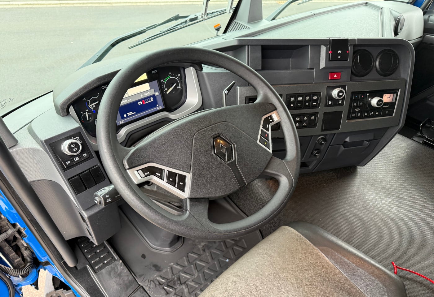 MOTO6625_2808711 vehicle image