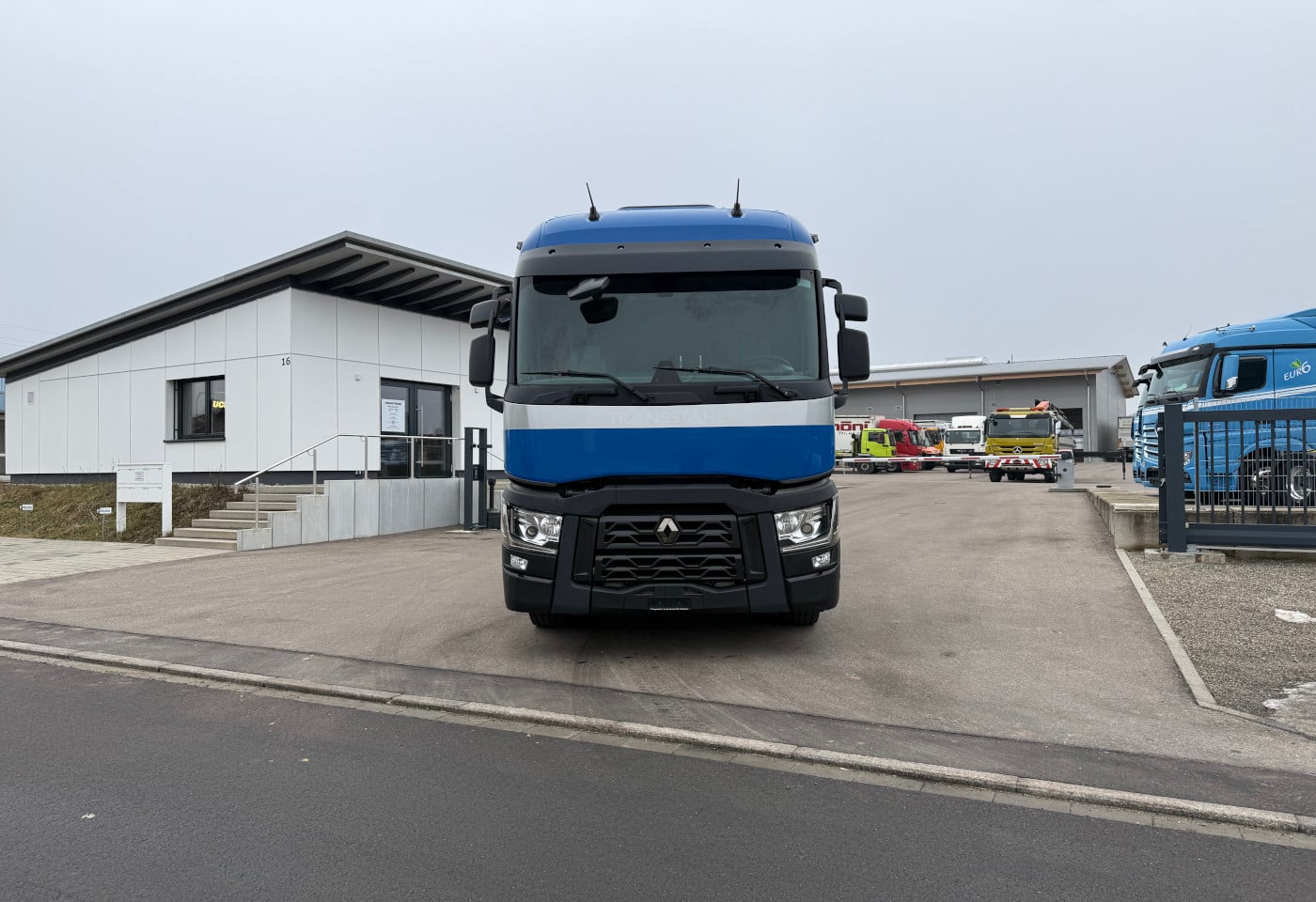 MOTO6625_2808711 vehicle image