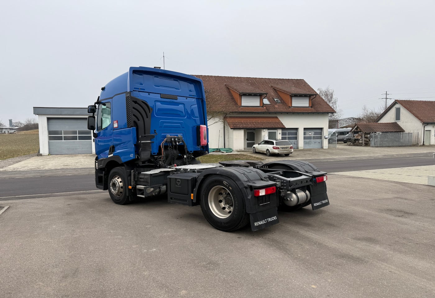 MOTO6625_2808711 vehicle image