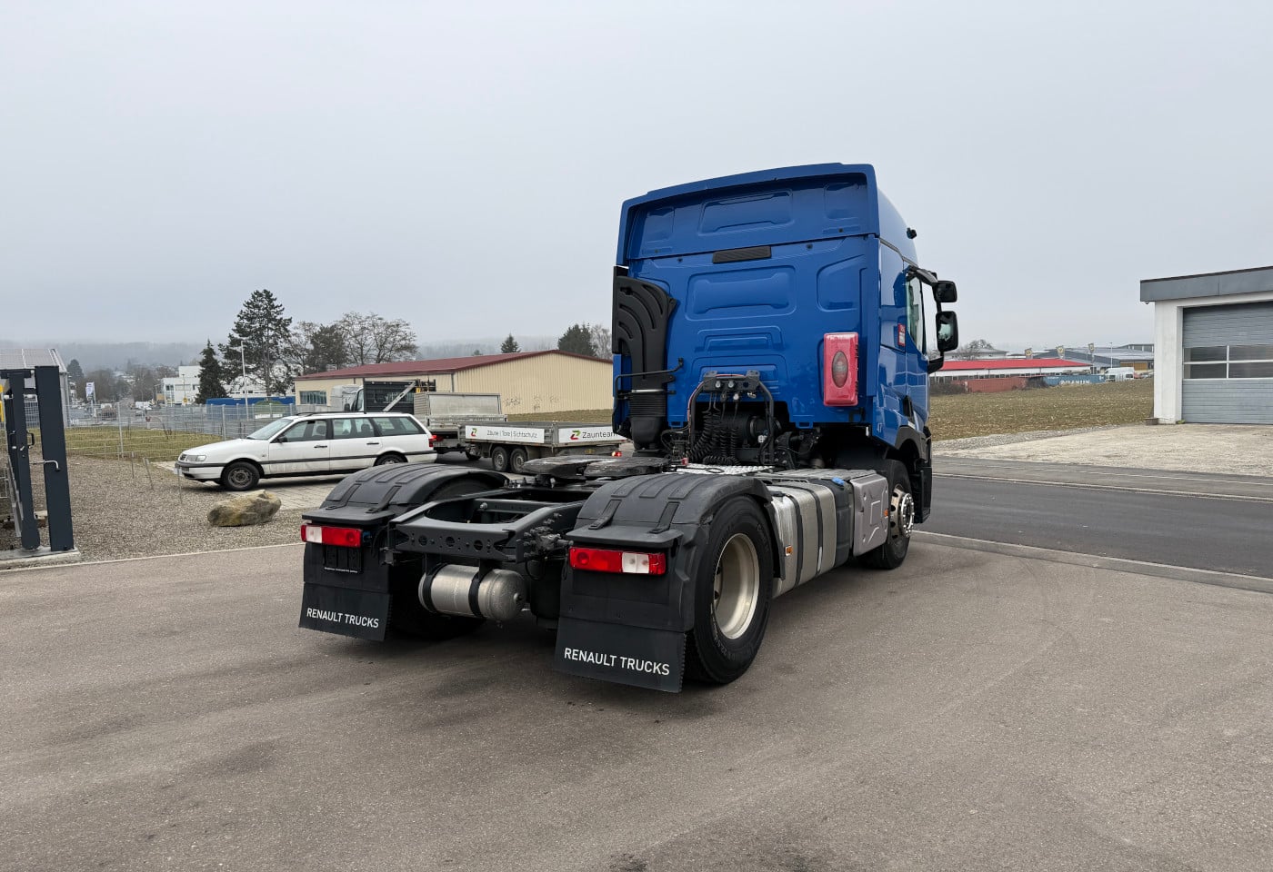 MOTO6625_2808711 vehicle image