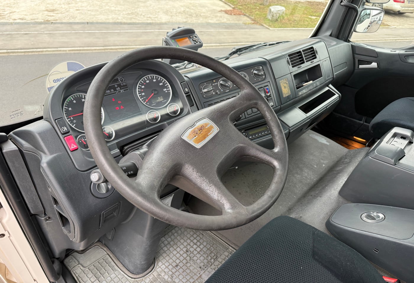 MOTO6625_2808710 vehicle image