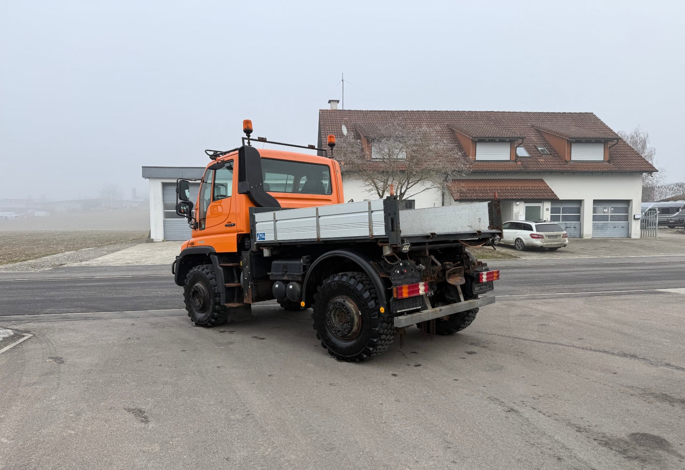 MOTO6625_2809815 vehicle image