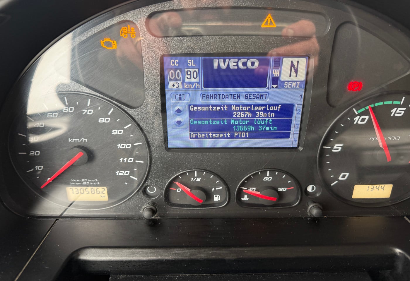 MOTO6625_2810621 vehicle image