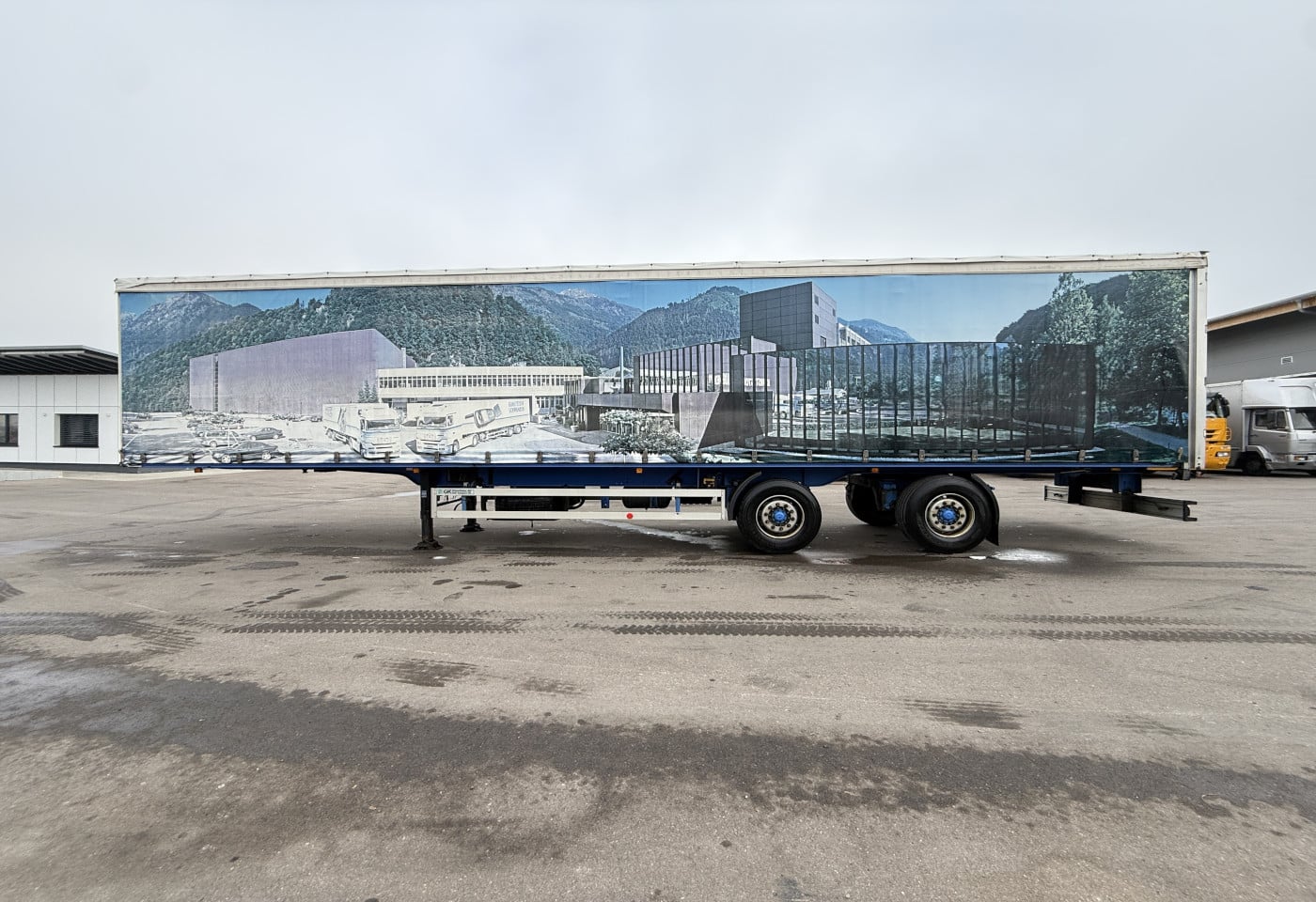 MOTO6625_2815570 vehicle image