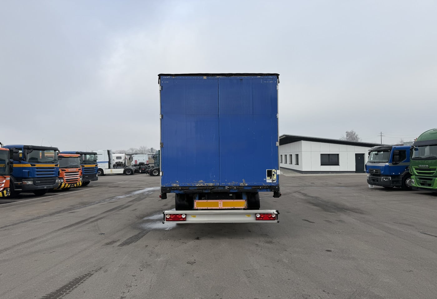 MOTO6625_2815570 vehicle image