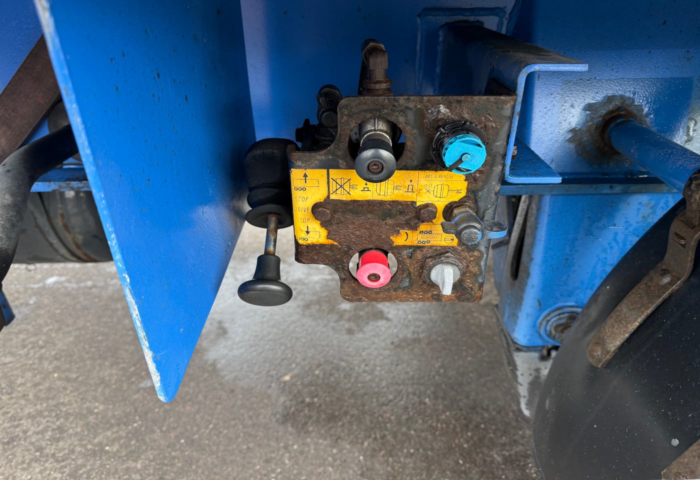 MOTO6625_2815570 vehicle image