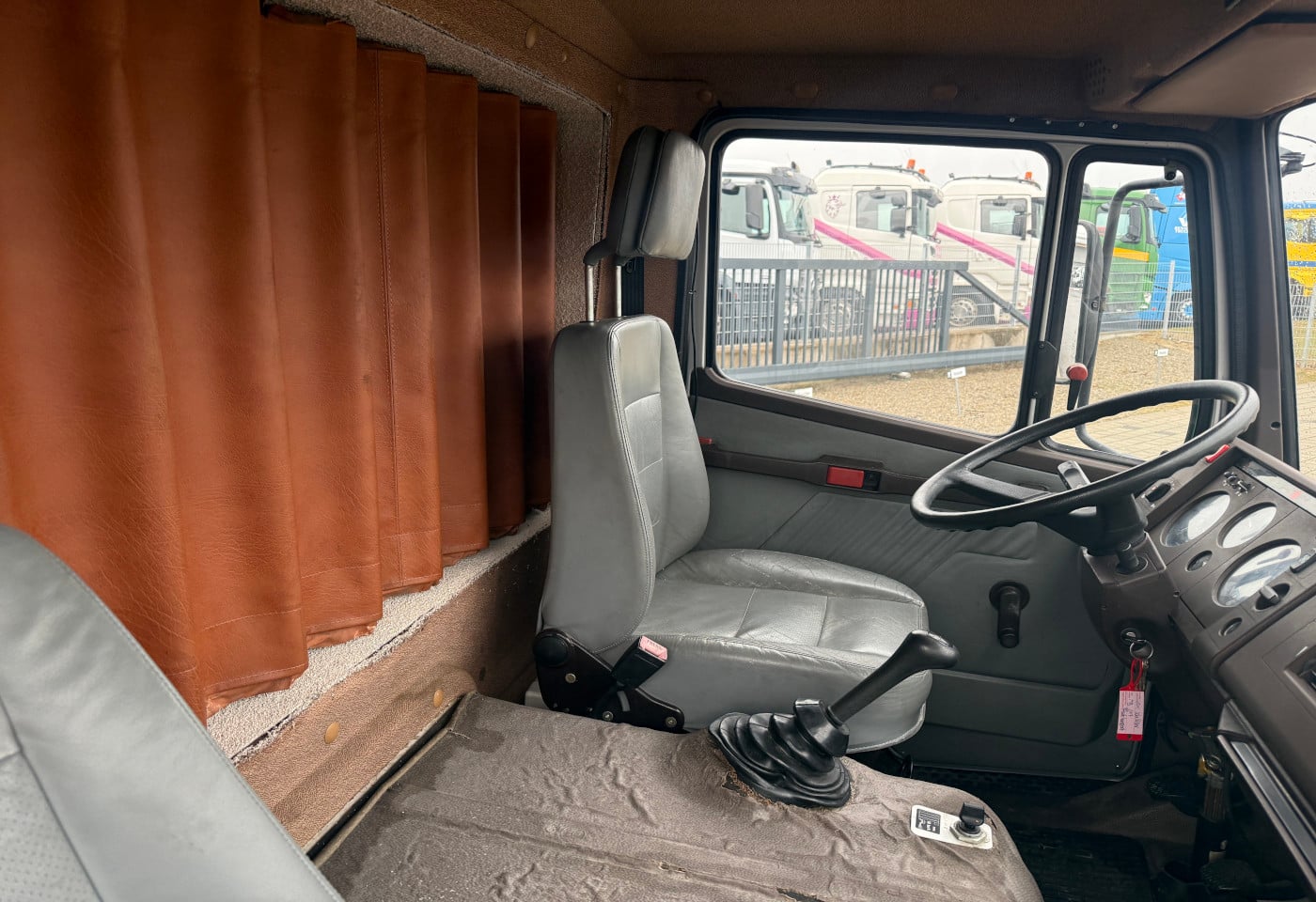 MOTO6625_2815672 vehicle image