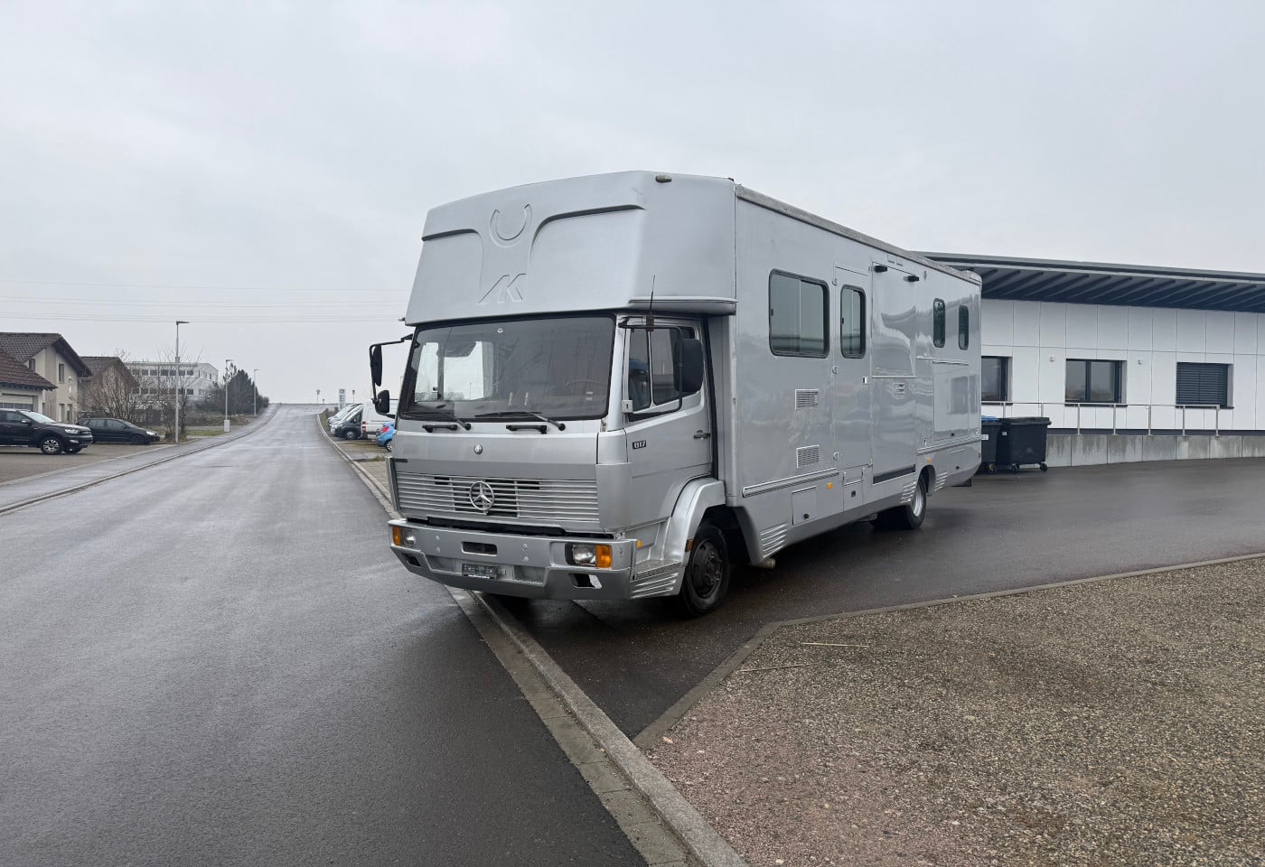 MOTO6625_2815672 vehicle image