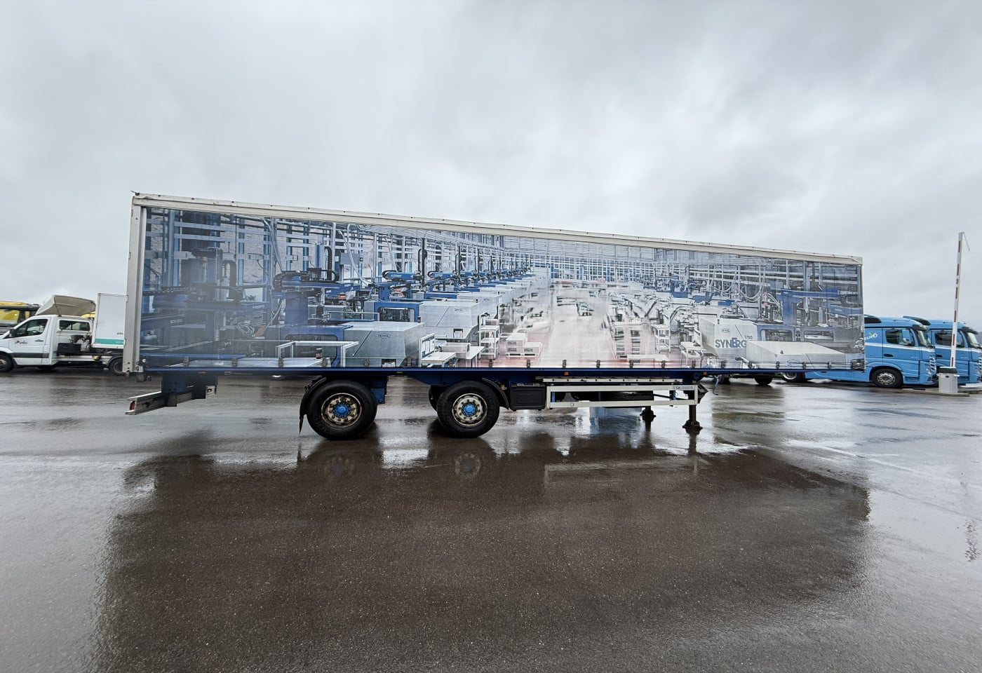 MOTO6625_2816484 vehicle image