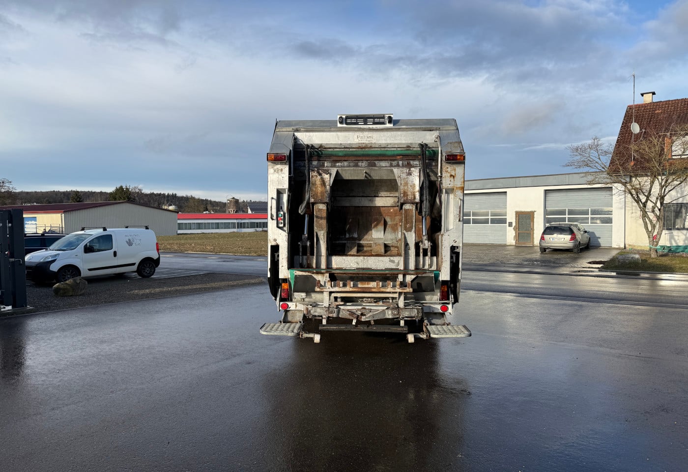 MOTO6625_2820205 vehicle image