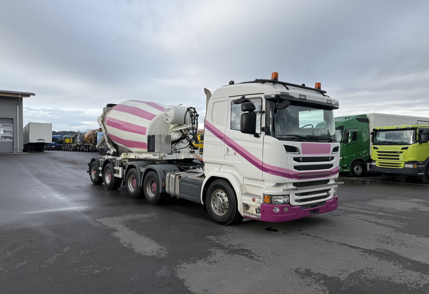 MOTO6625_2846303 vehicle image