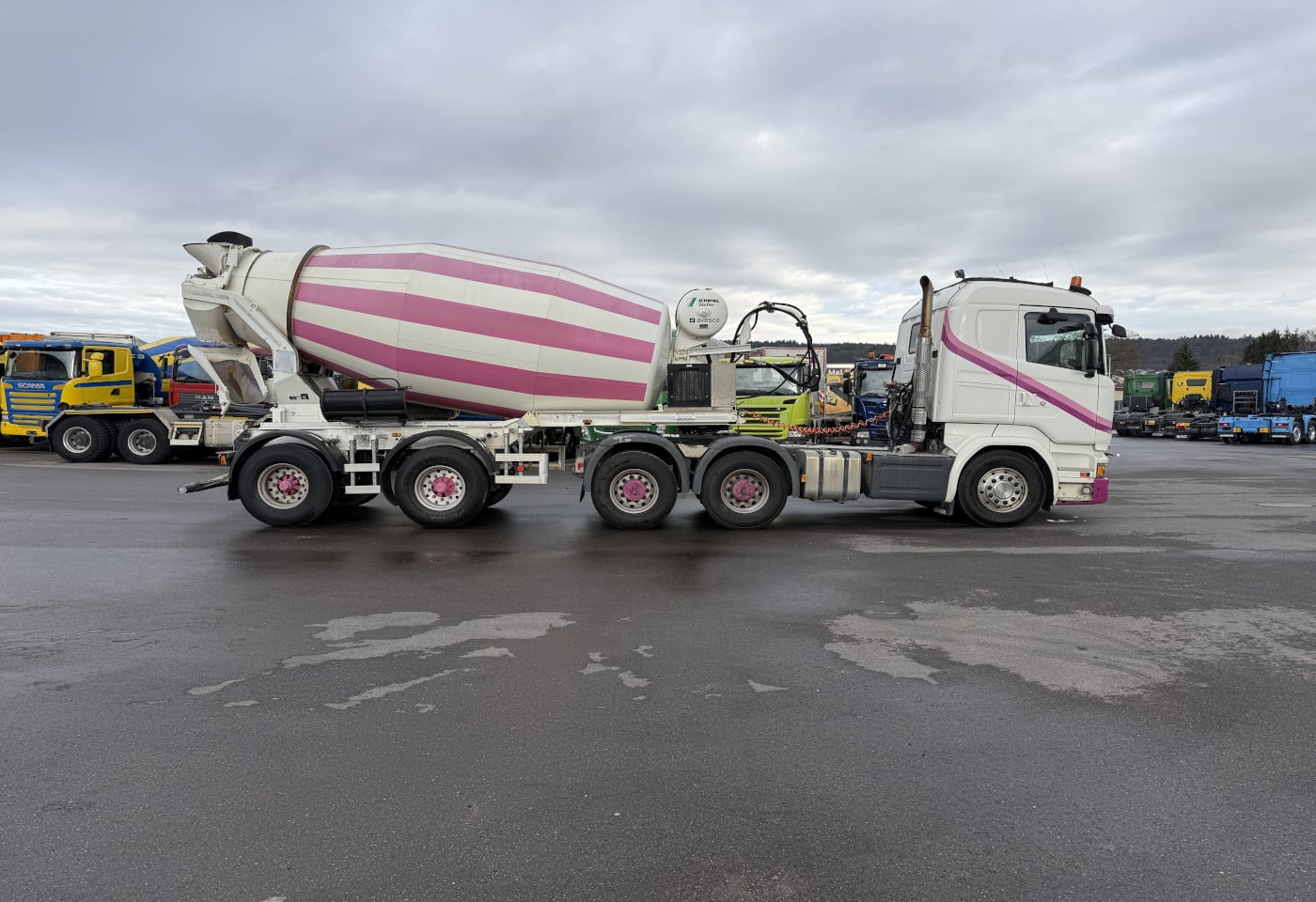 MOTO6625_2846303 vehicle image