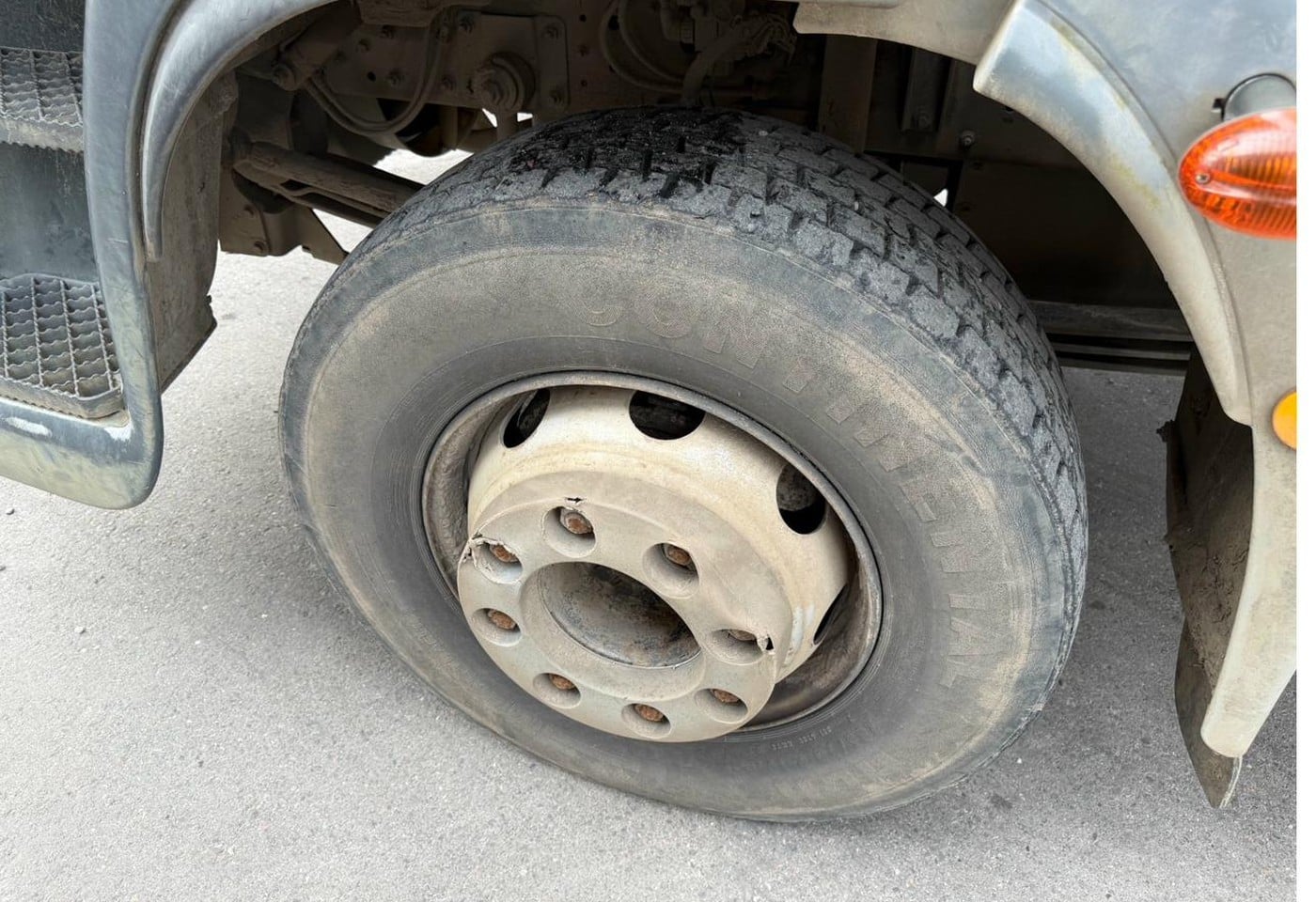 MOTO6625_2836931 vehicle image