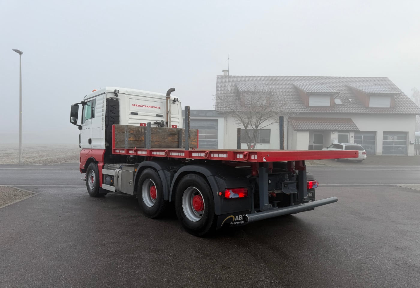 MOTO6625_2821678 vehicle image