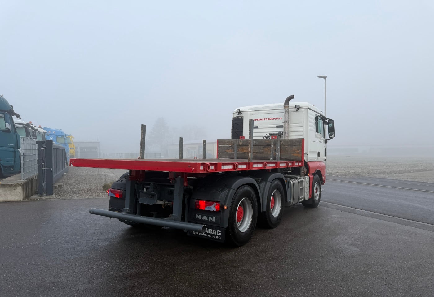 MOTO6625_2821678 vehicle image