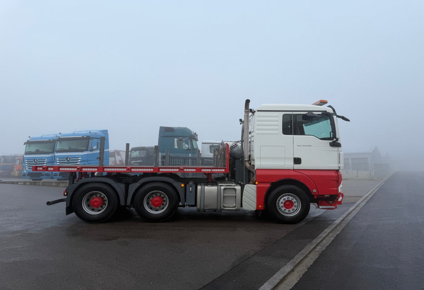 MOTO6625_2821678 vehicle image