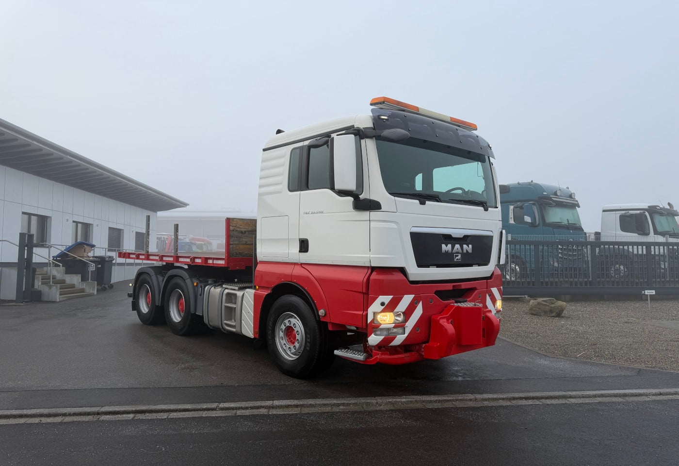 MOTO6625_2821678 vehicle image