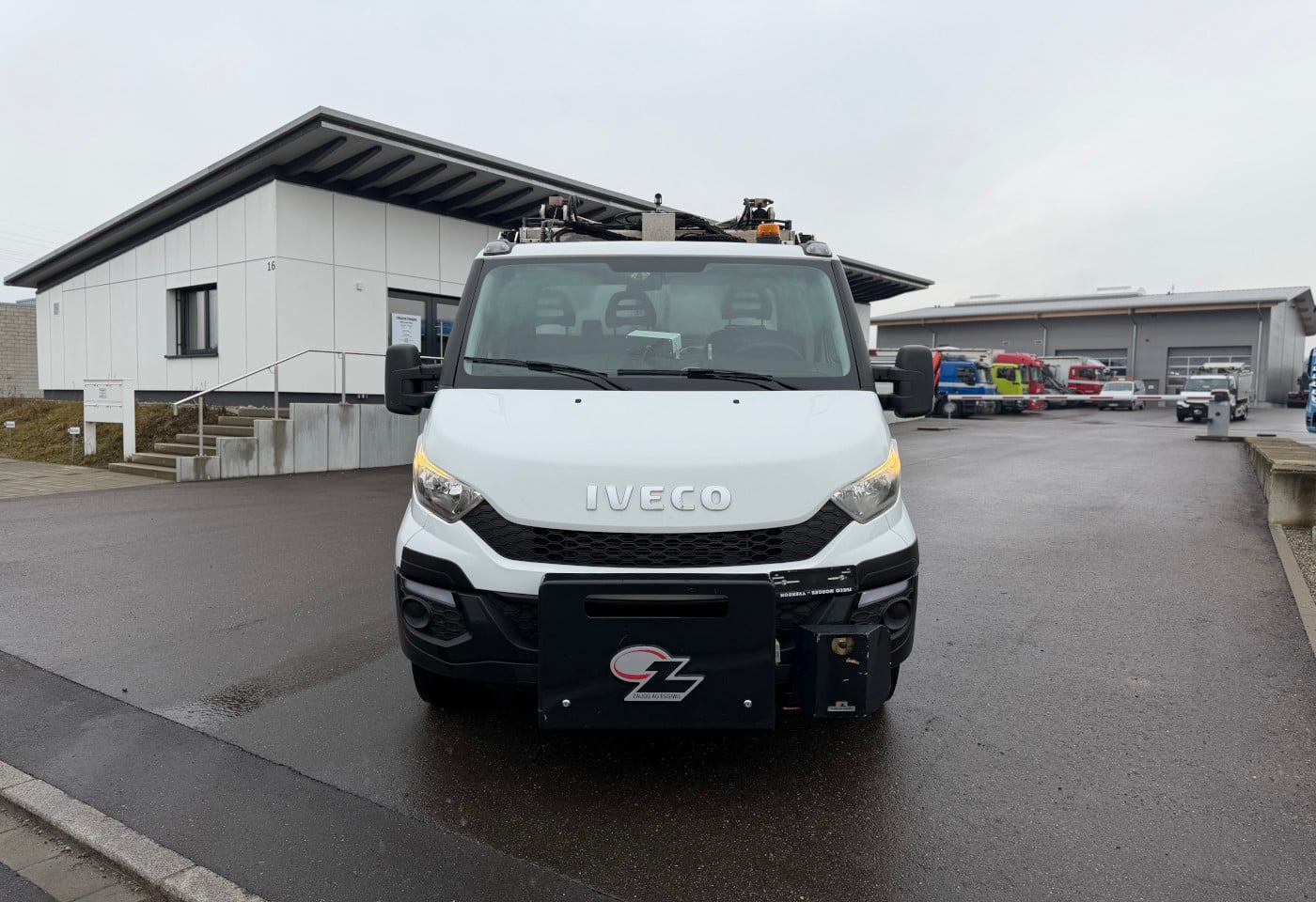 MOTO6625_2821074 vehicle image