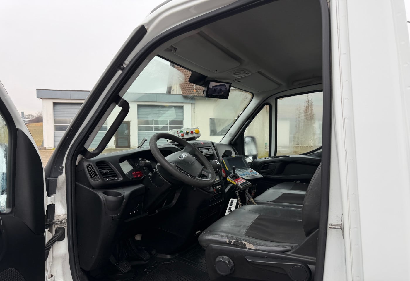 MOTO6625_2821074 vehicle image