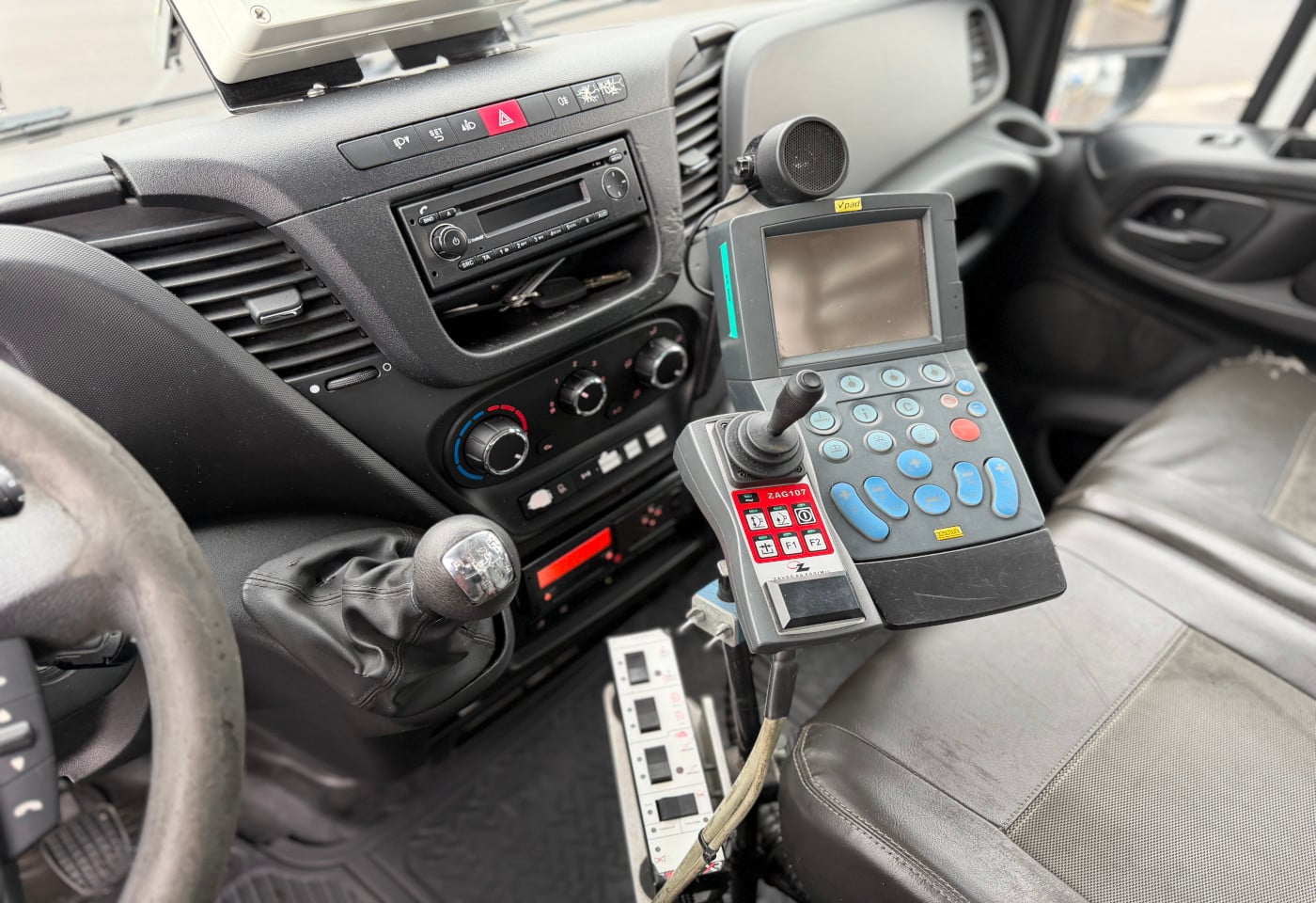 MOTO6625_2821075 vehicle image