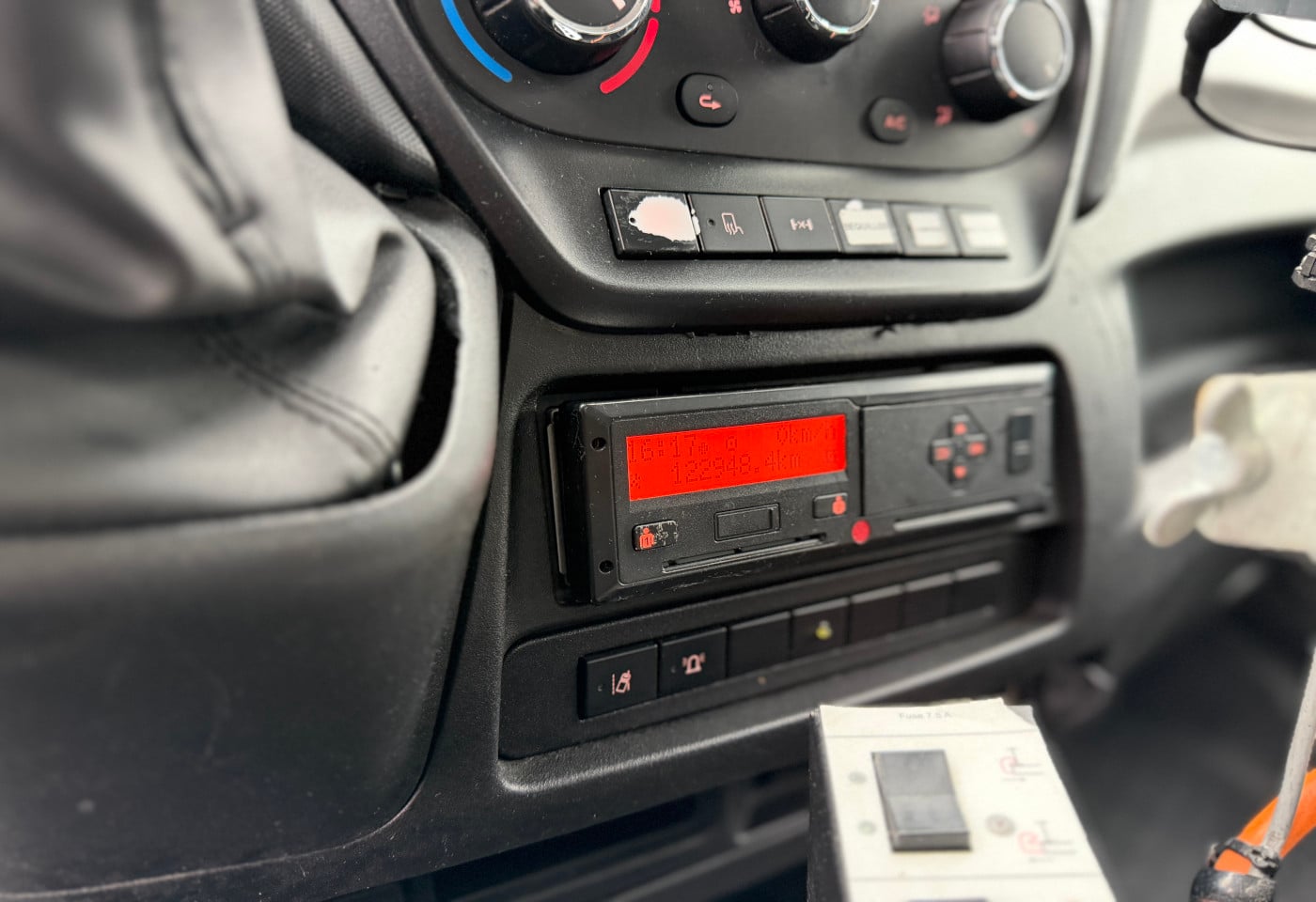 MOTO6625_2821075 vehicle image