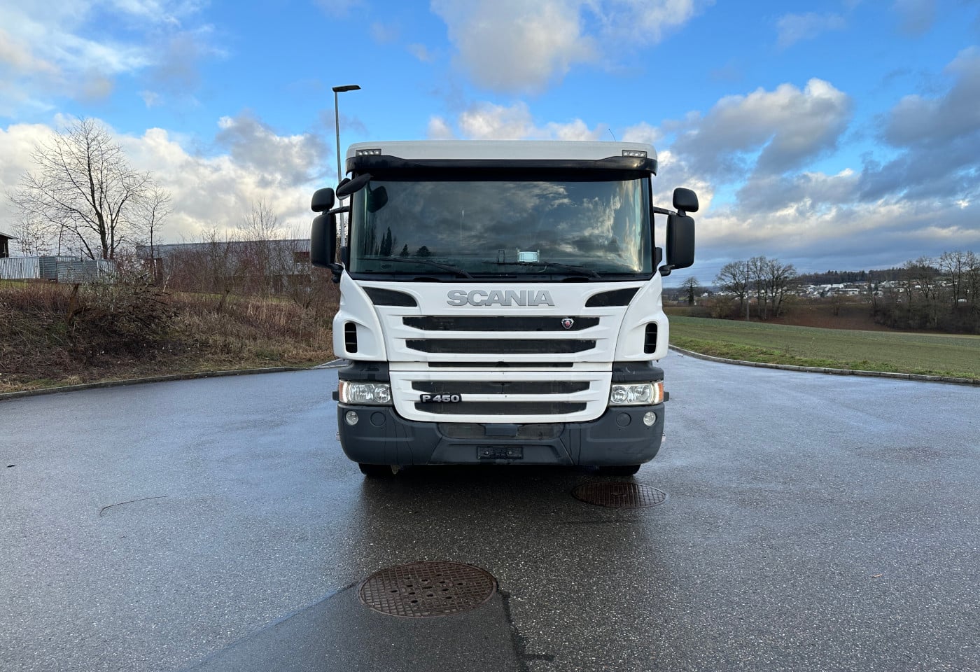 MOTO6625_2828789 vehicle image