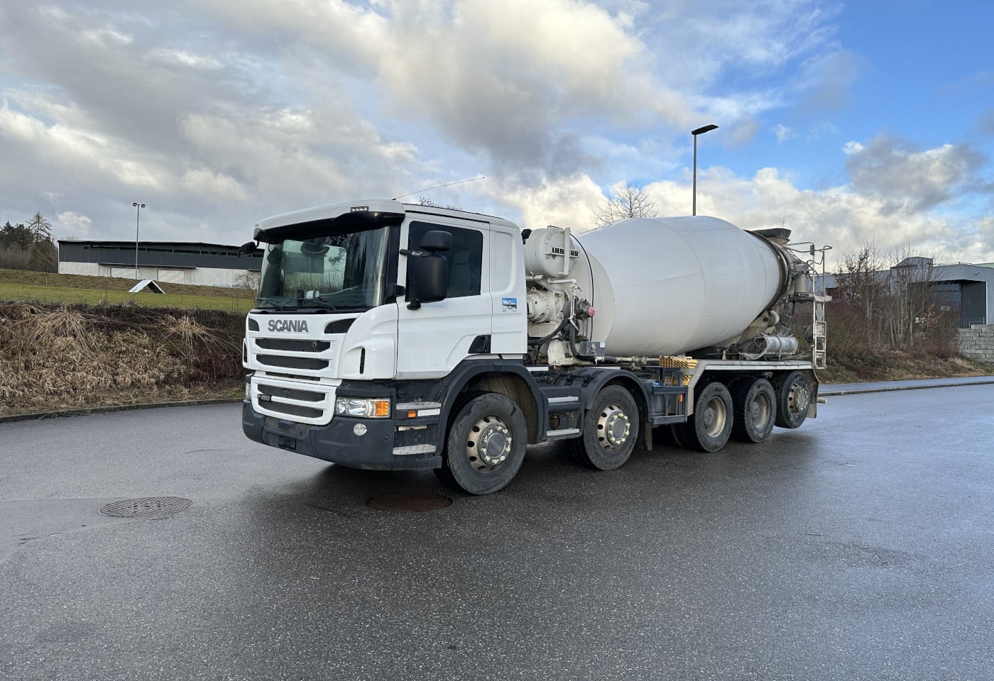 MOTO6625_2828789 vehicle image