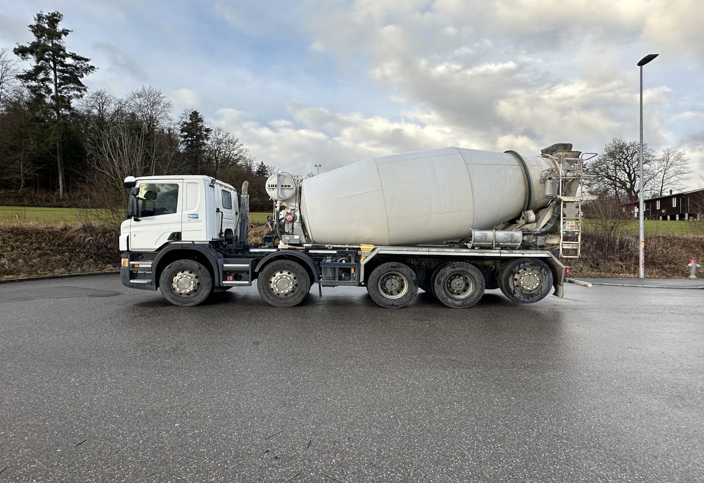 MOTO6625_2828789 vehicle image