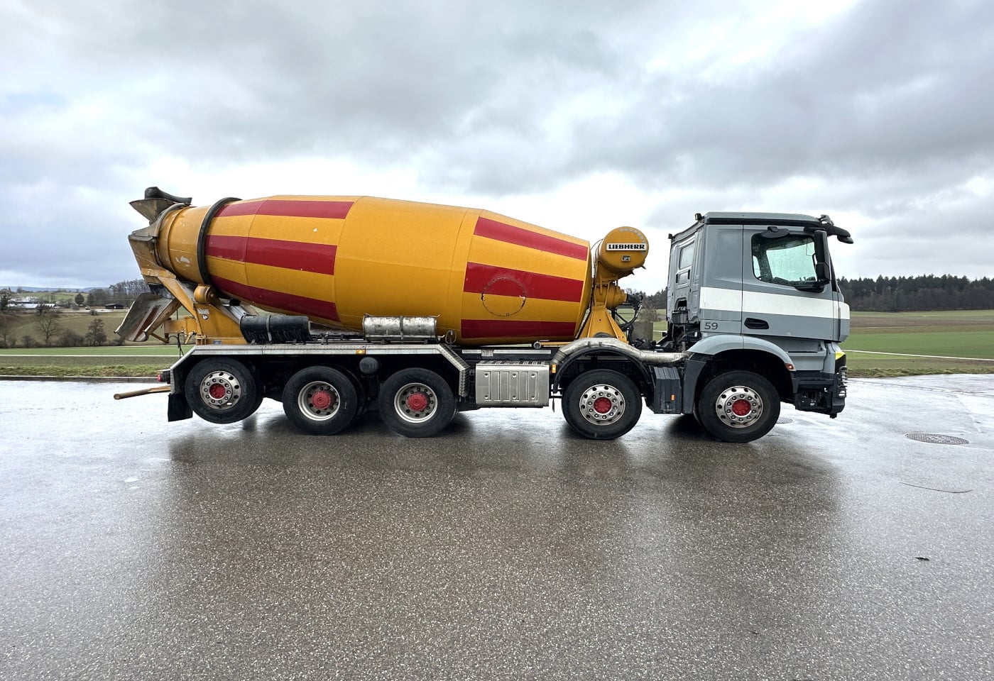 MOTO6625_2829103 vehicle image