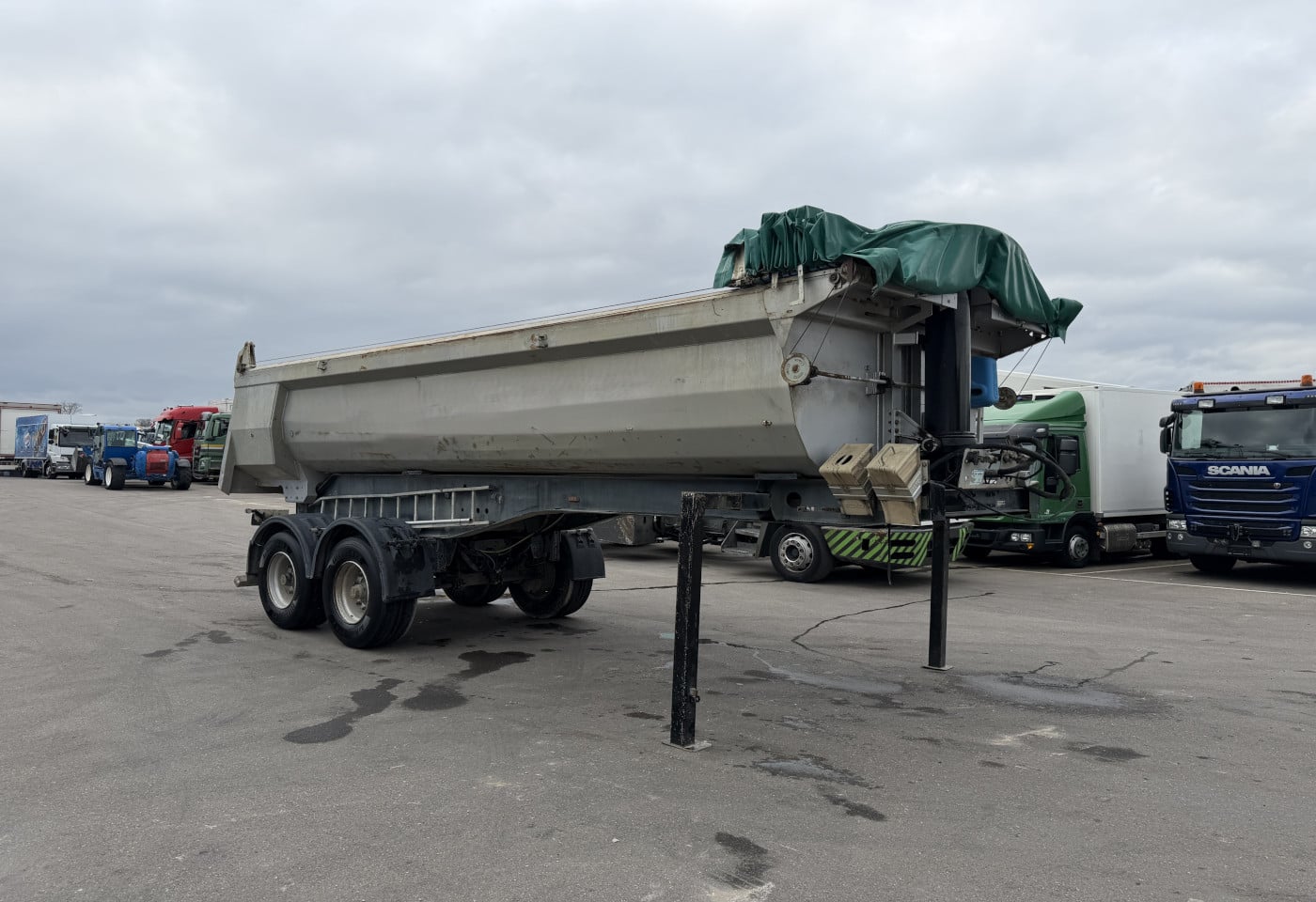 MOTO6625_2839254 vehicle image