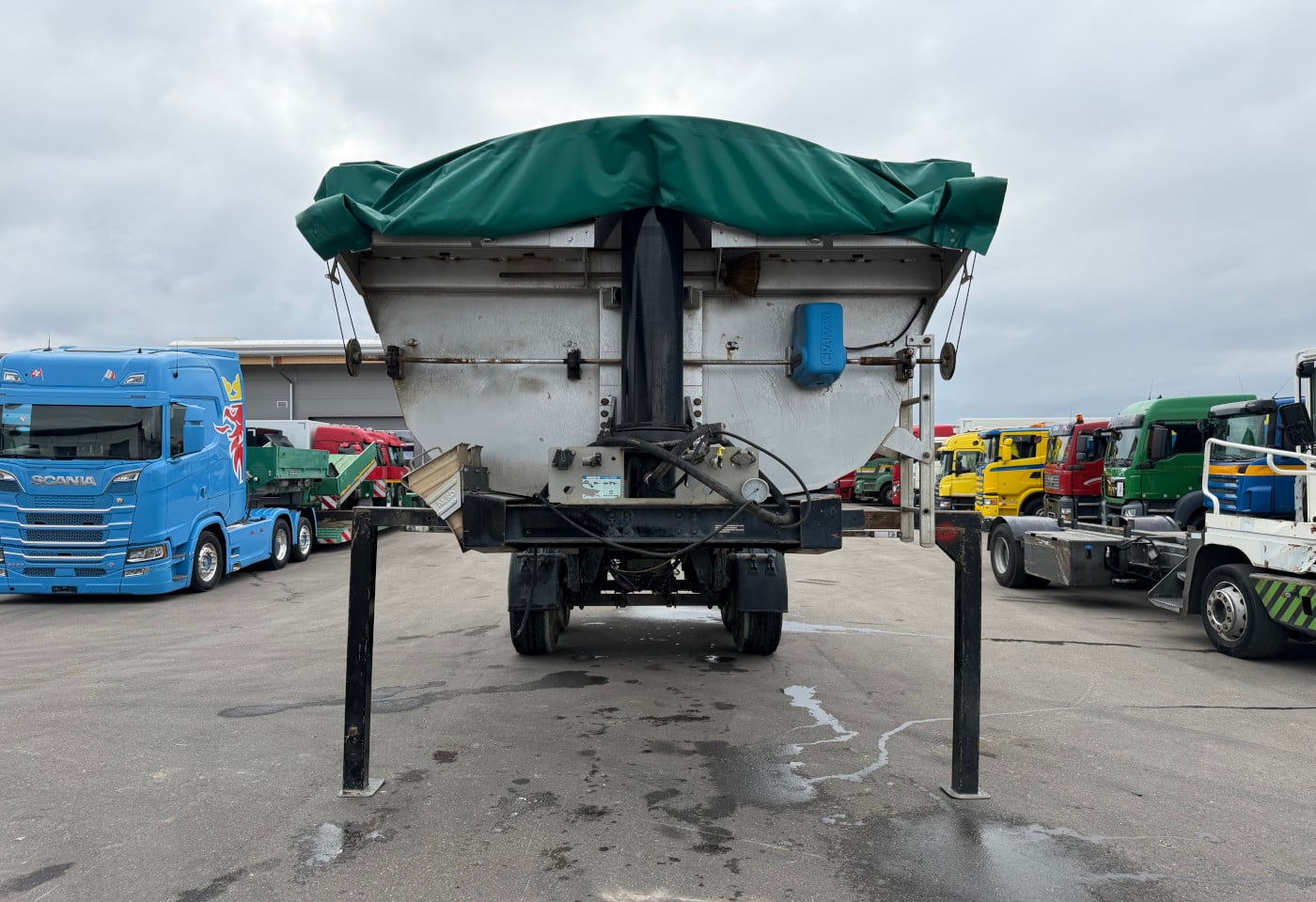 MOTO6625_2839254 vehicle image