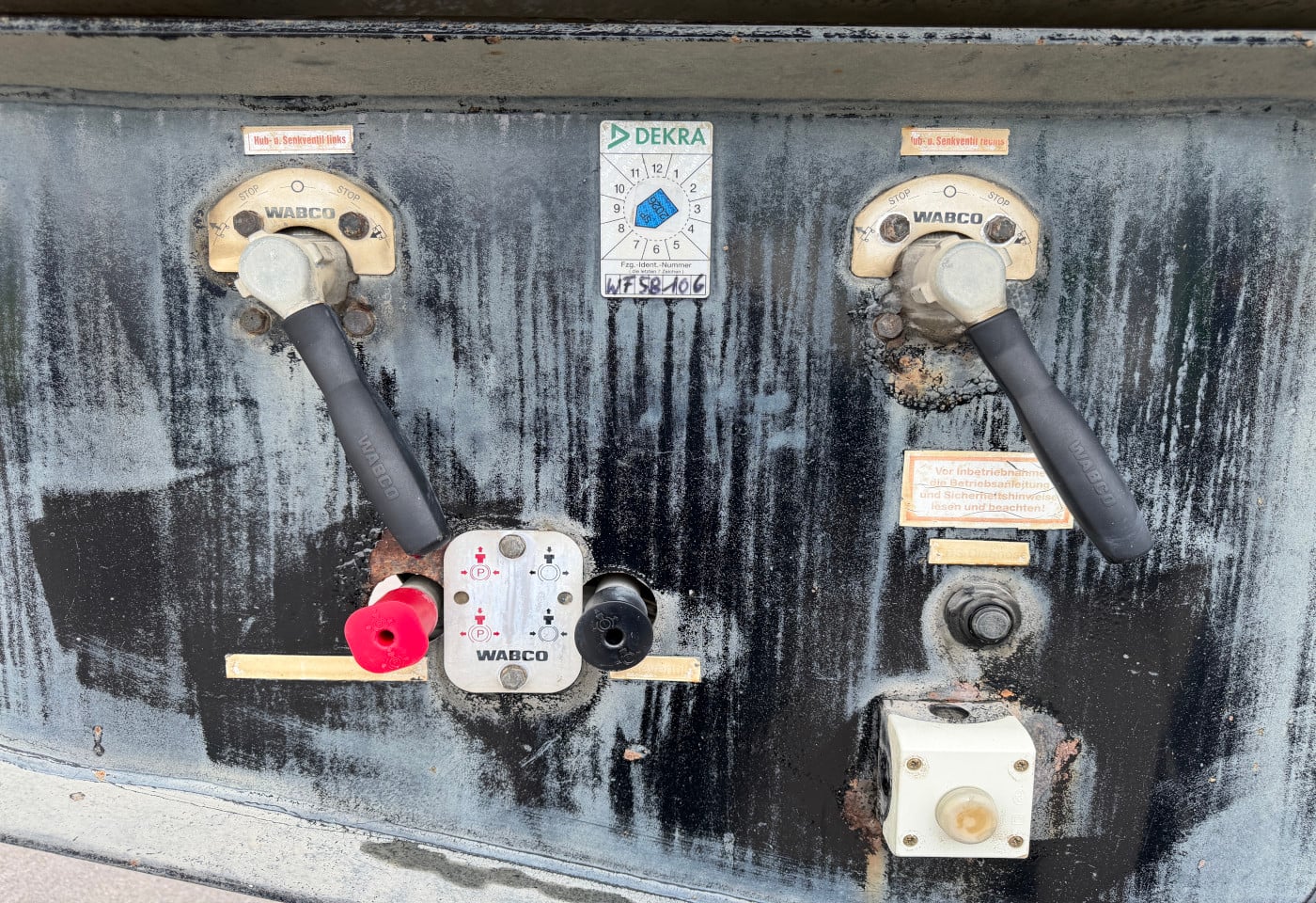 MOTO6625_2839254 vehicle image