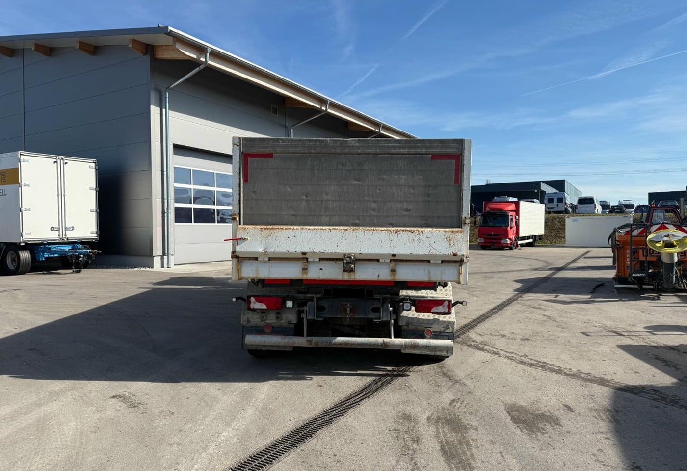 MOTO6625_2835375 vehicle image