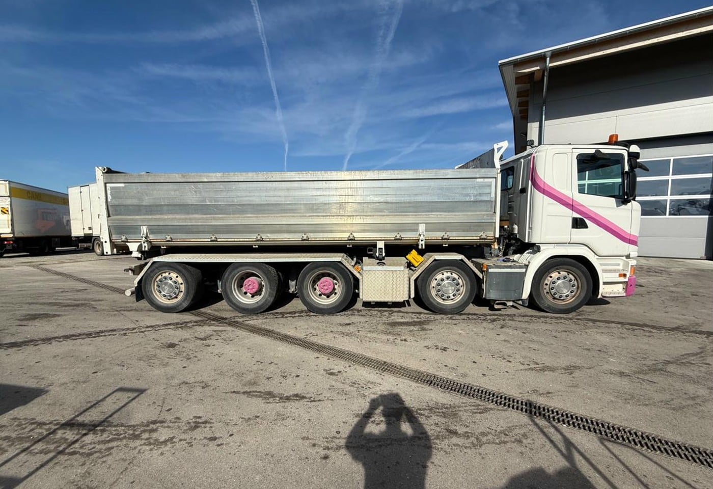 MOTO6625_2835375 vehicle image