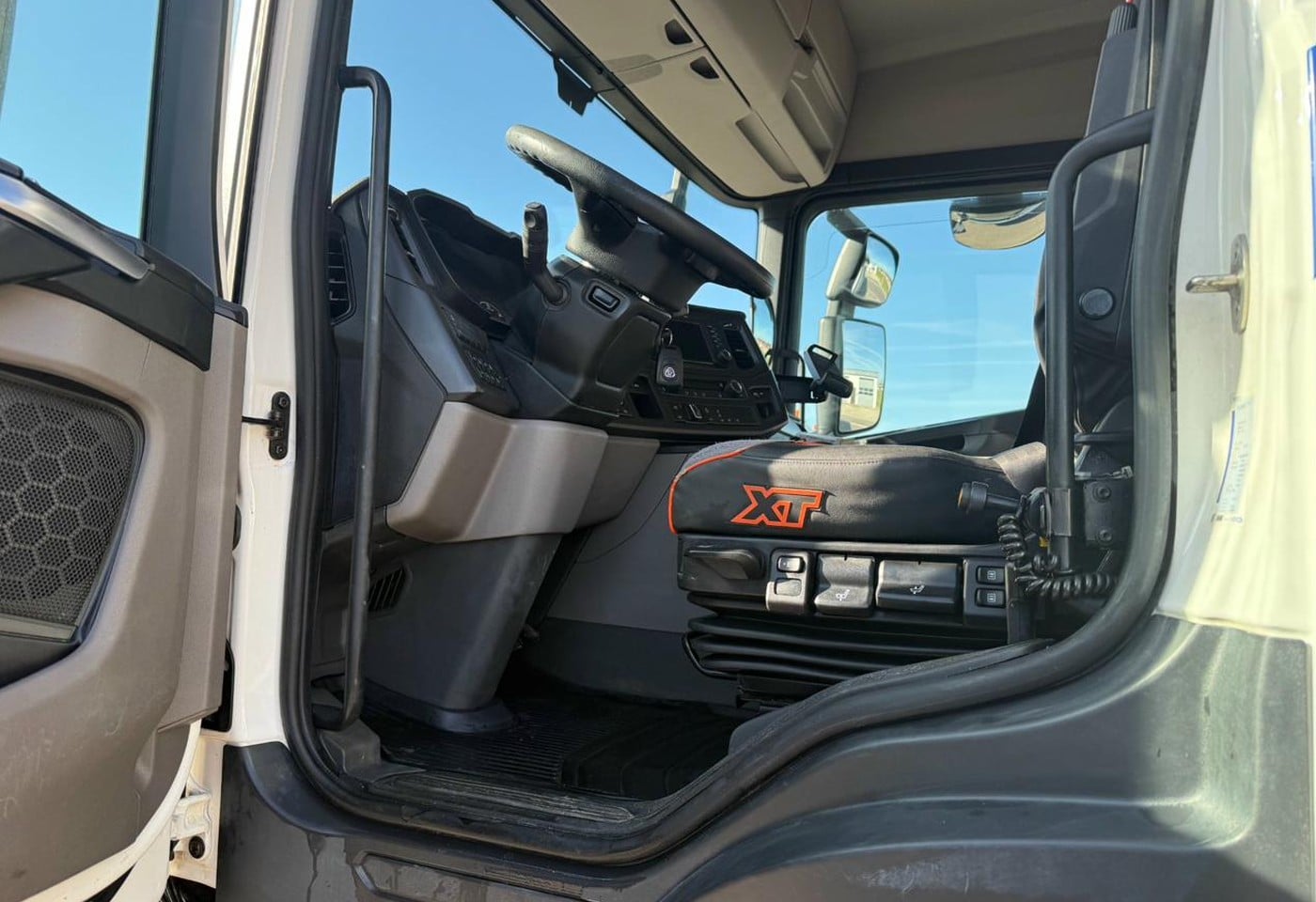 MOTO6625_2863583 vehicle image