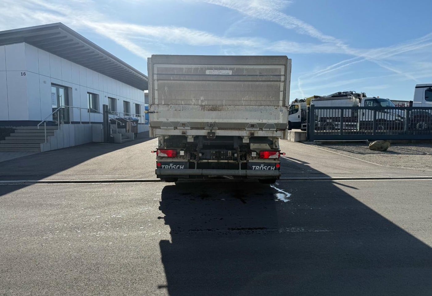 MOTO6625_2863583 vehicle image