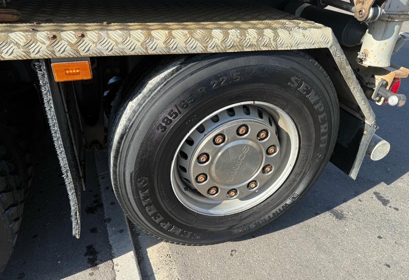 MOTO6625_2863583 vehicle image