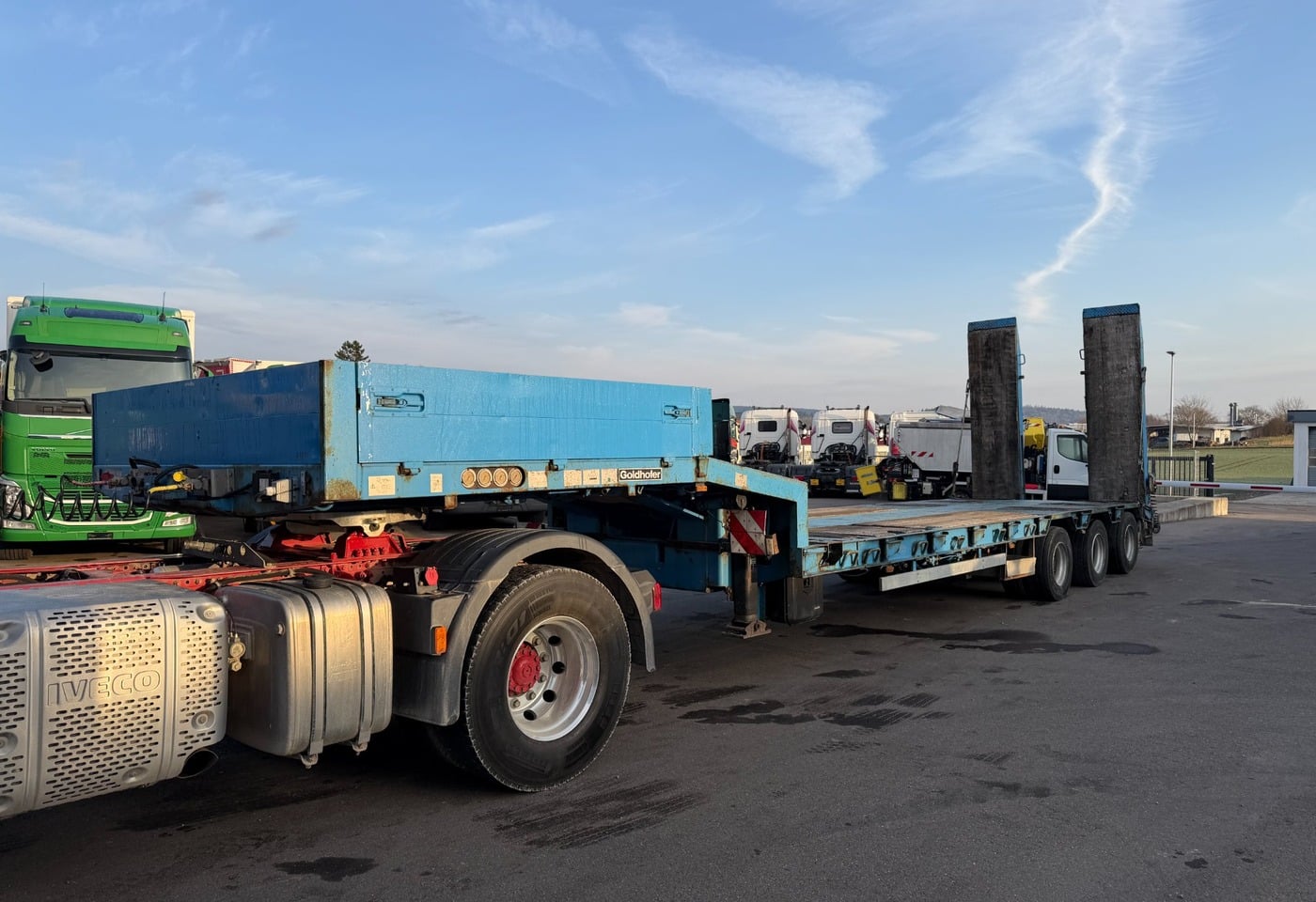 MOTO6625_2836850 vehicle image