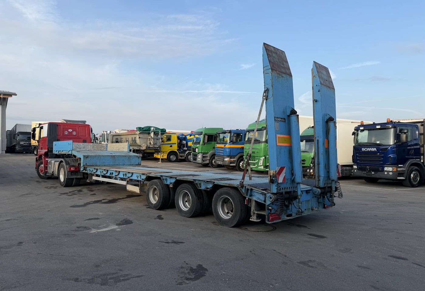 MOTO6625_2836850 vehicle image