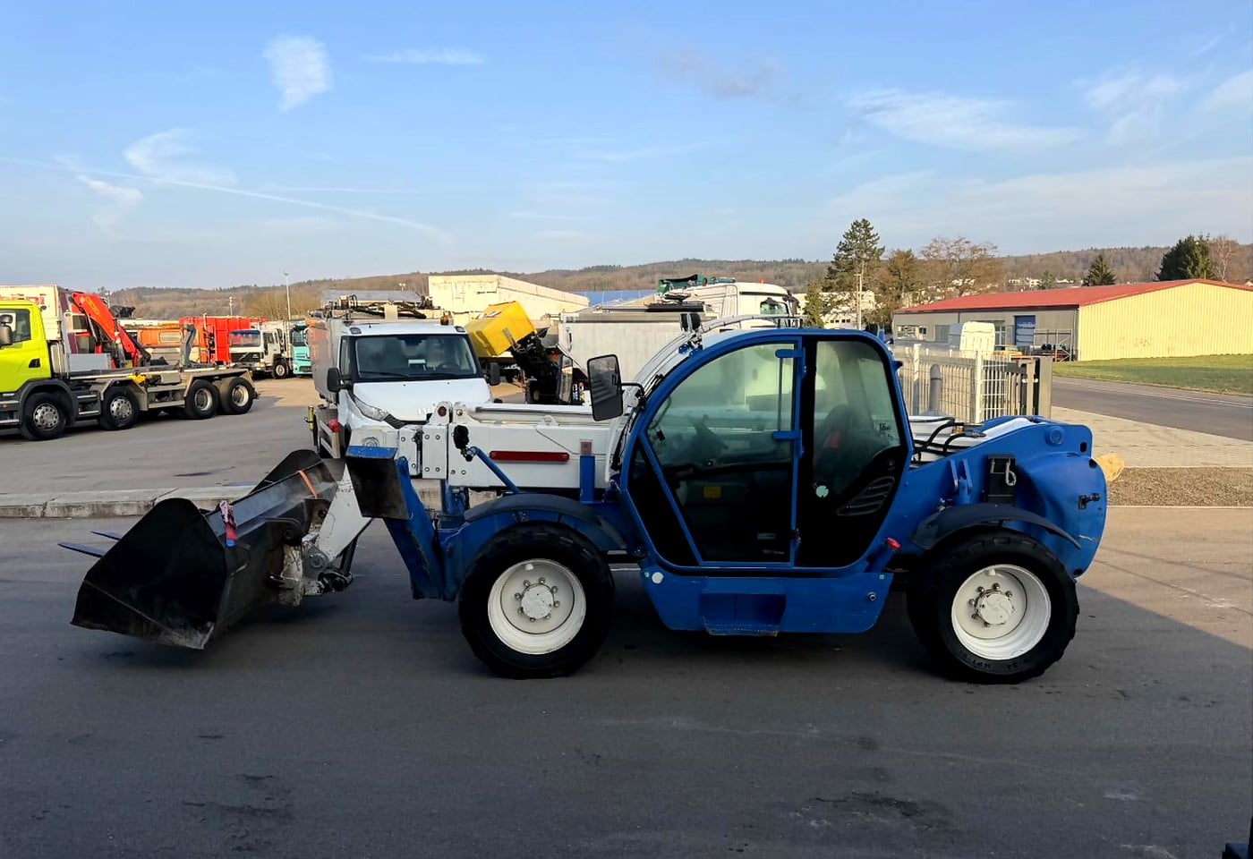 MOTO6625_2836848 vehicle image