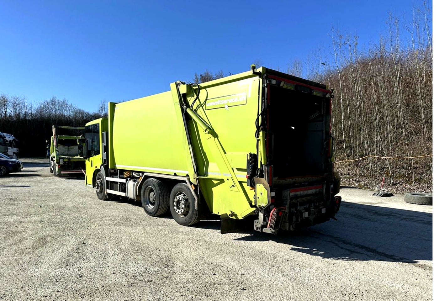 MOTO6625_2836768 vehicle image