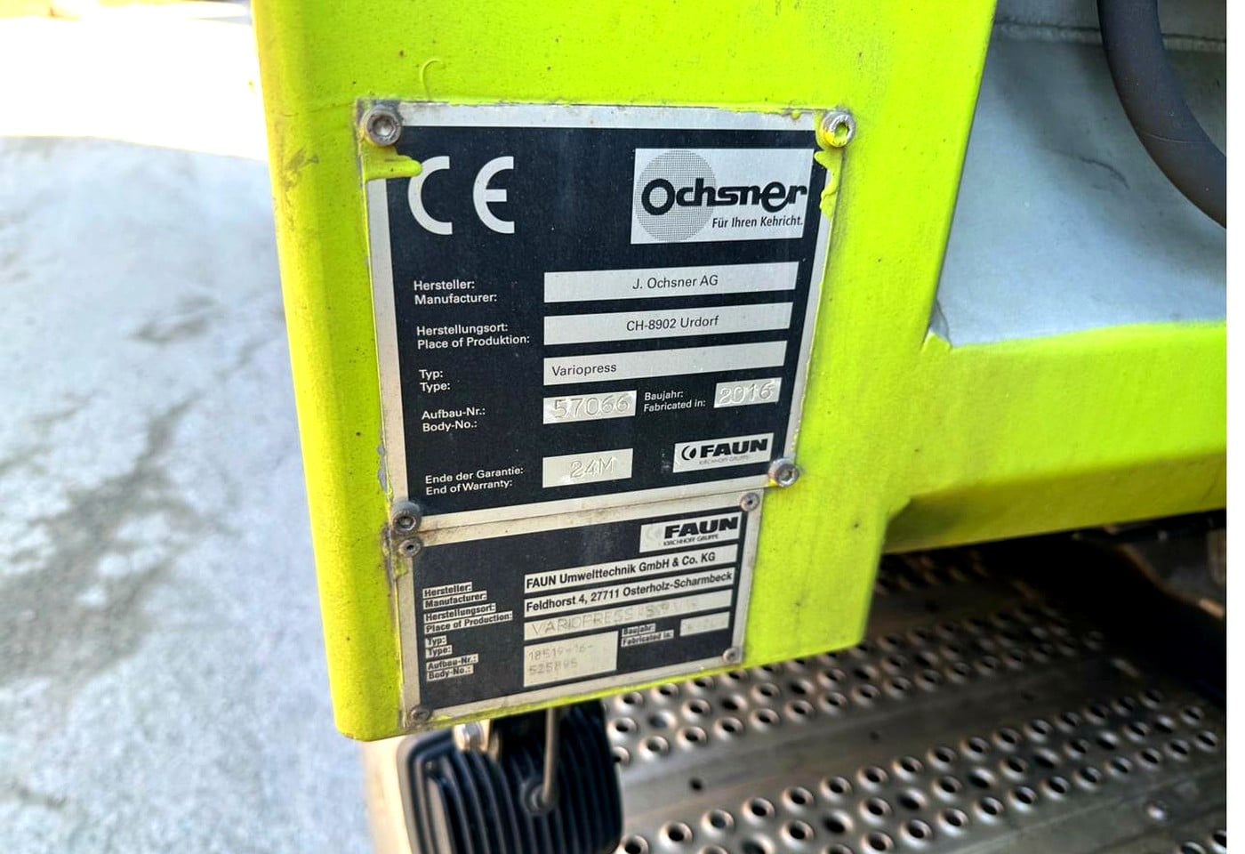 MOTO6625_2836768 vehicle image