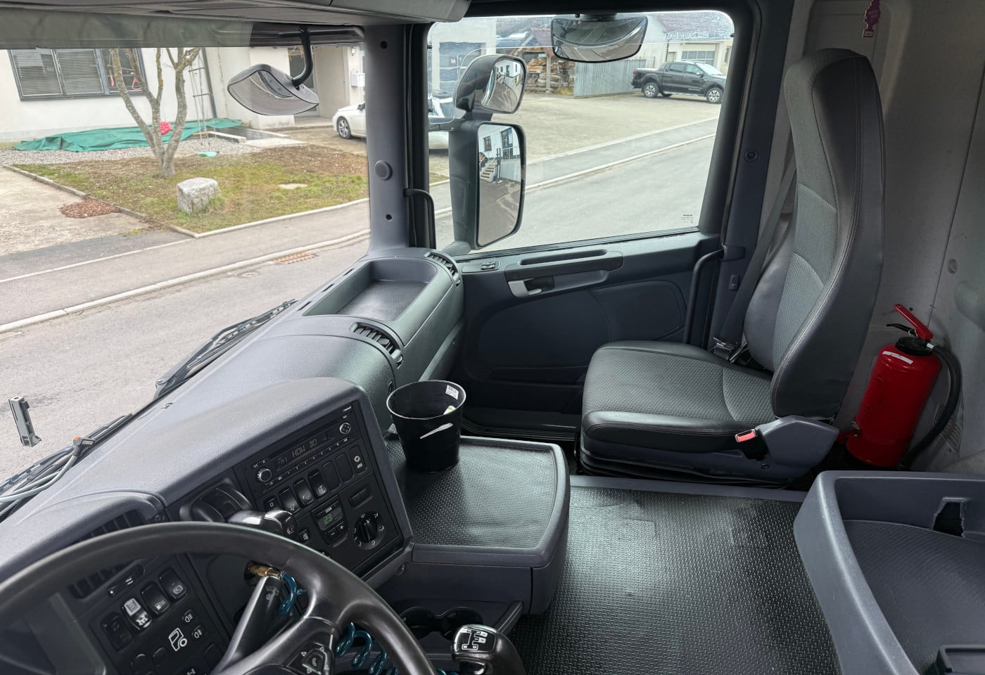 MOTO6625_2820206 vehicle image