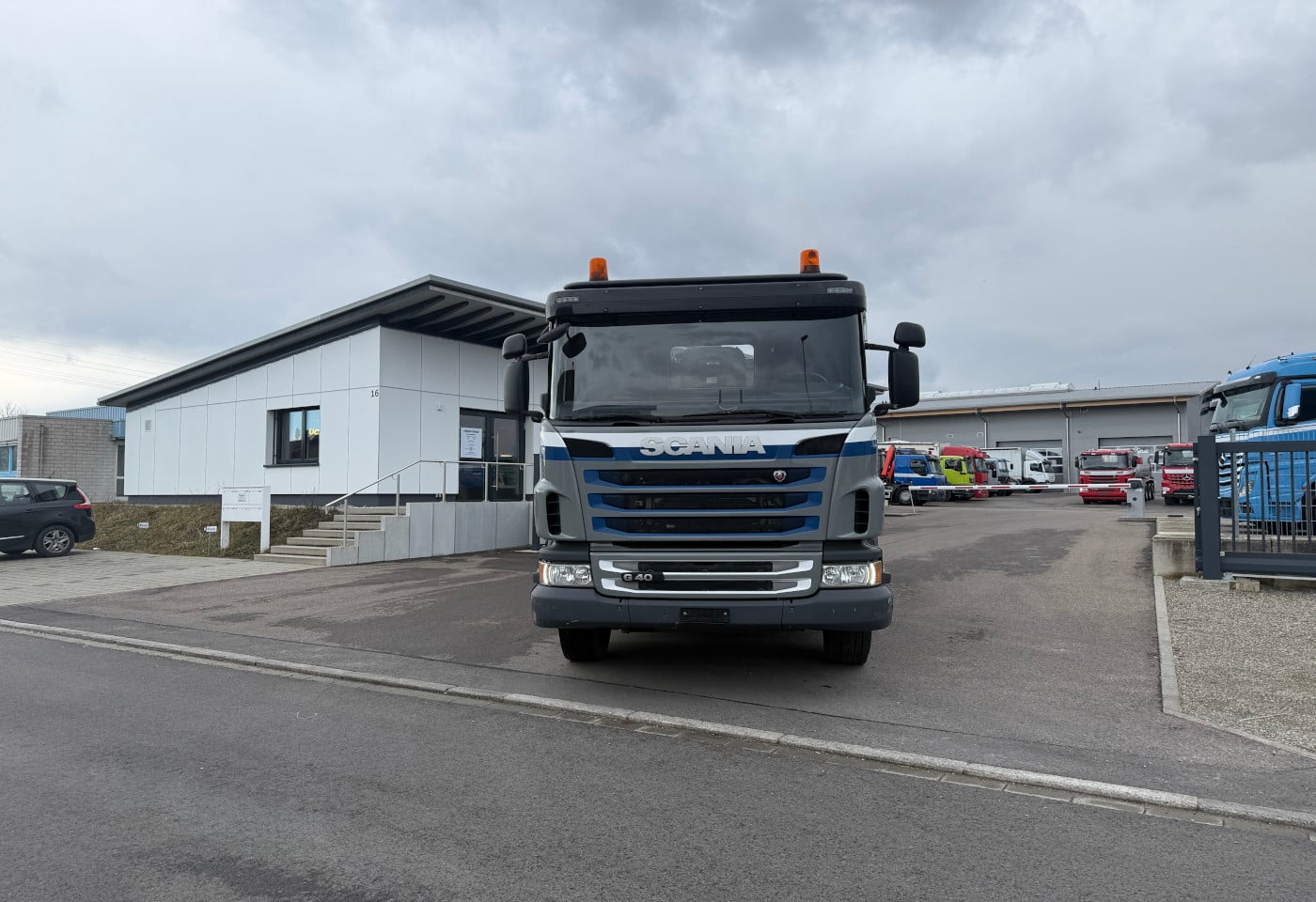 MOTO6625_2820206 vehicle image